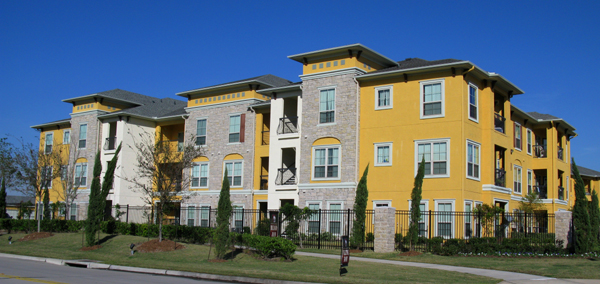 Apartment Building (Image ID:27-021)